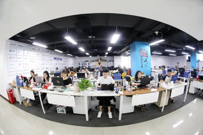 科創(chuàng)之星 | 馬上消費(fèi)首席信息官兼副總經(jīng)理蔣寧 金融領(lǐng)域科技創(chuàng)新的領(lǐng)跑者與信息技術(shù)研發(fā)的實(shí)踐者